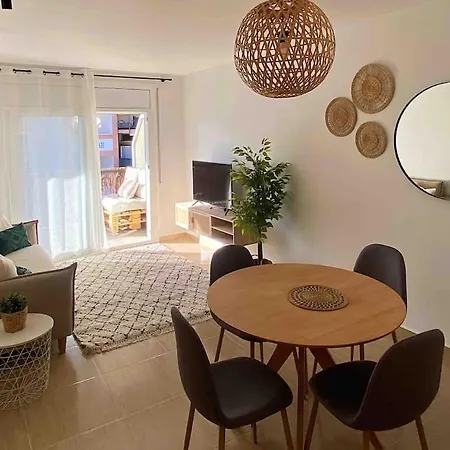 Oasis En La Playa Apartment *